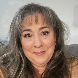 Meet your Posher, Kelley